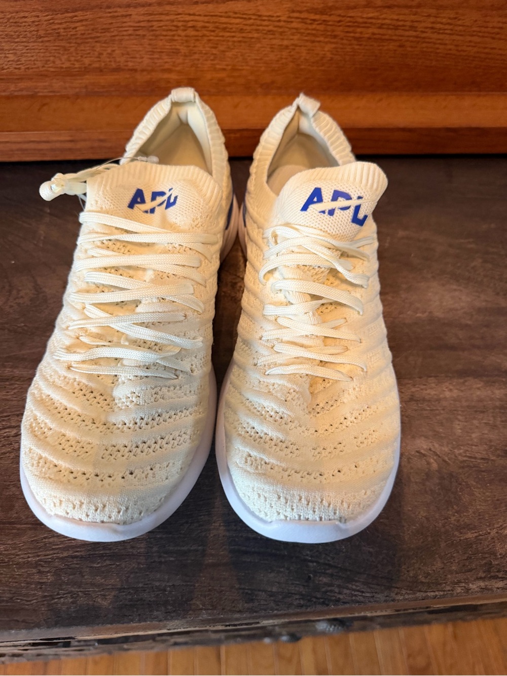 APL TechLoom Sneakers White Blue Trim Women’s Size 8